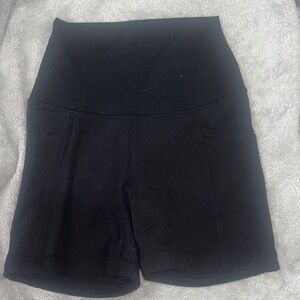 Yogalicious Black High-Waist Shorts